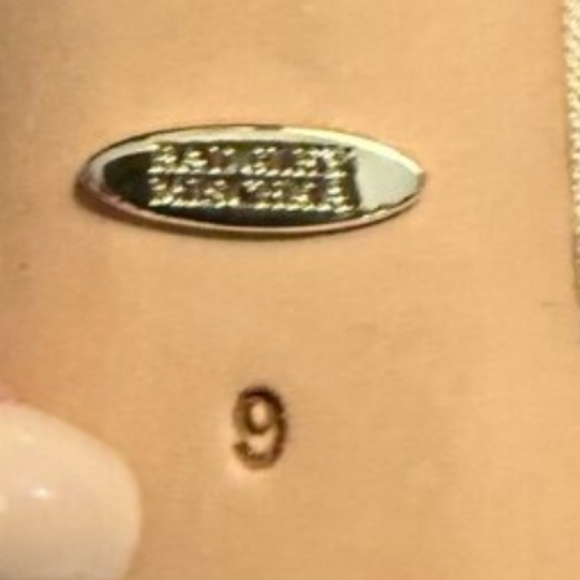 Badgley Mischka Onyx Crystal Studded Embellished Kitten Heel Pump Women 9 Gold - Picture 9 of 11